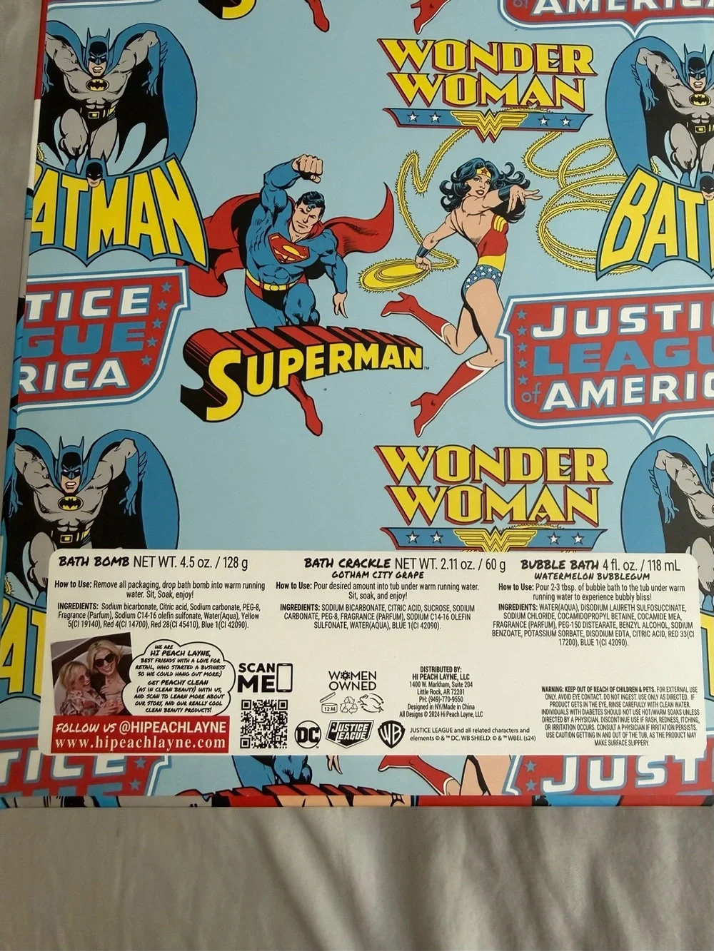 Justice League x Hi Peach Layne NIB Bath Set Bath Bomb Bath Crackle Bubble Bath